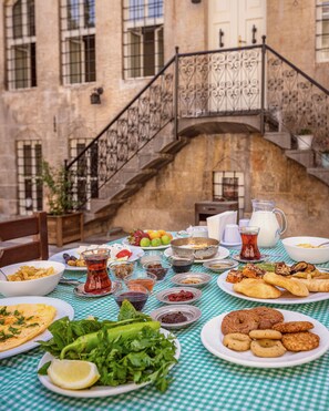 Desayuno buffet incluido todos los días