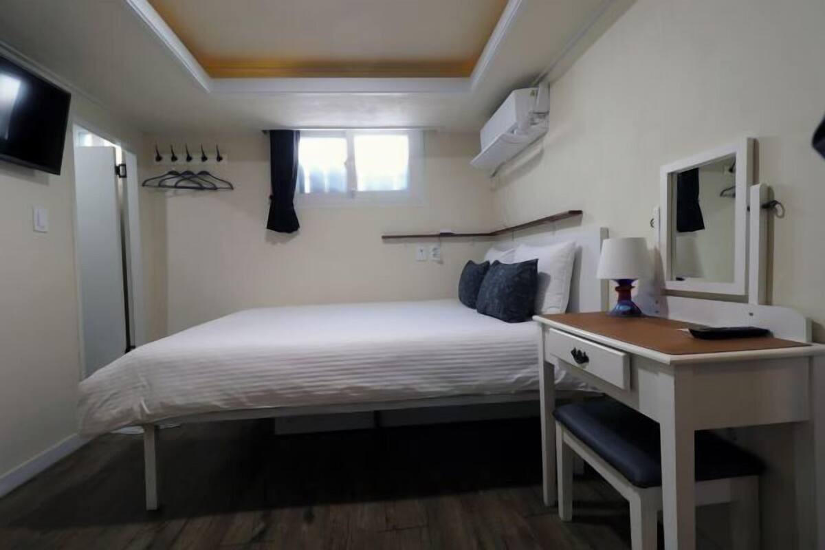 1 habitación, wifi gratis y ropa de cama