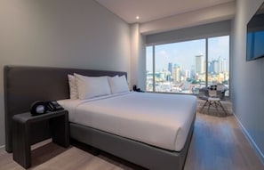 Executive Room | Desk, soundproofing, iron/ironing board, free WiFi
