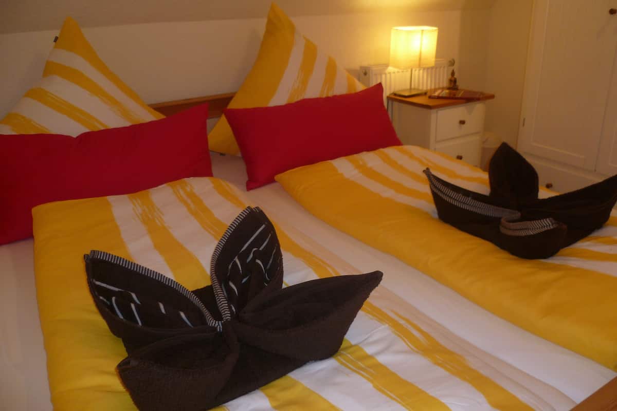 Apartemen Junior, 1 kamar tidur (Uhlsberg +40€ cleaning fee) | 1 kamar tidur, seprai premium, brankas, dan kedap suara