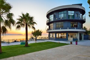 Exterior - Loucerna Suites Chania (Chania)