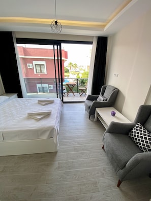1 chambre, literie de qualité supérieure, minibar, bureau