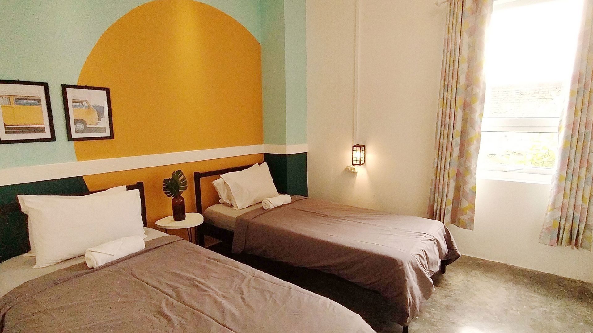 Blackout curtains, free WiFi, bed sheets