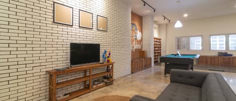 Televisión LED 42 pulgadas con canales de televisión por cable