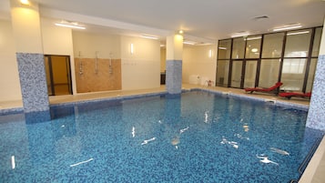 Piscine couverte