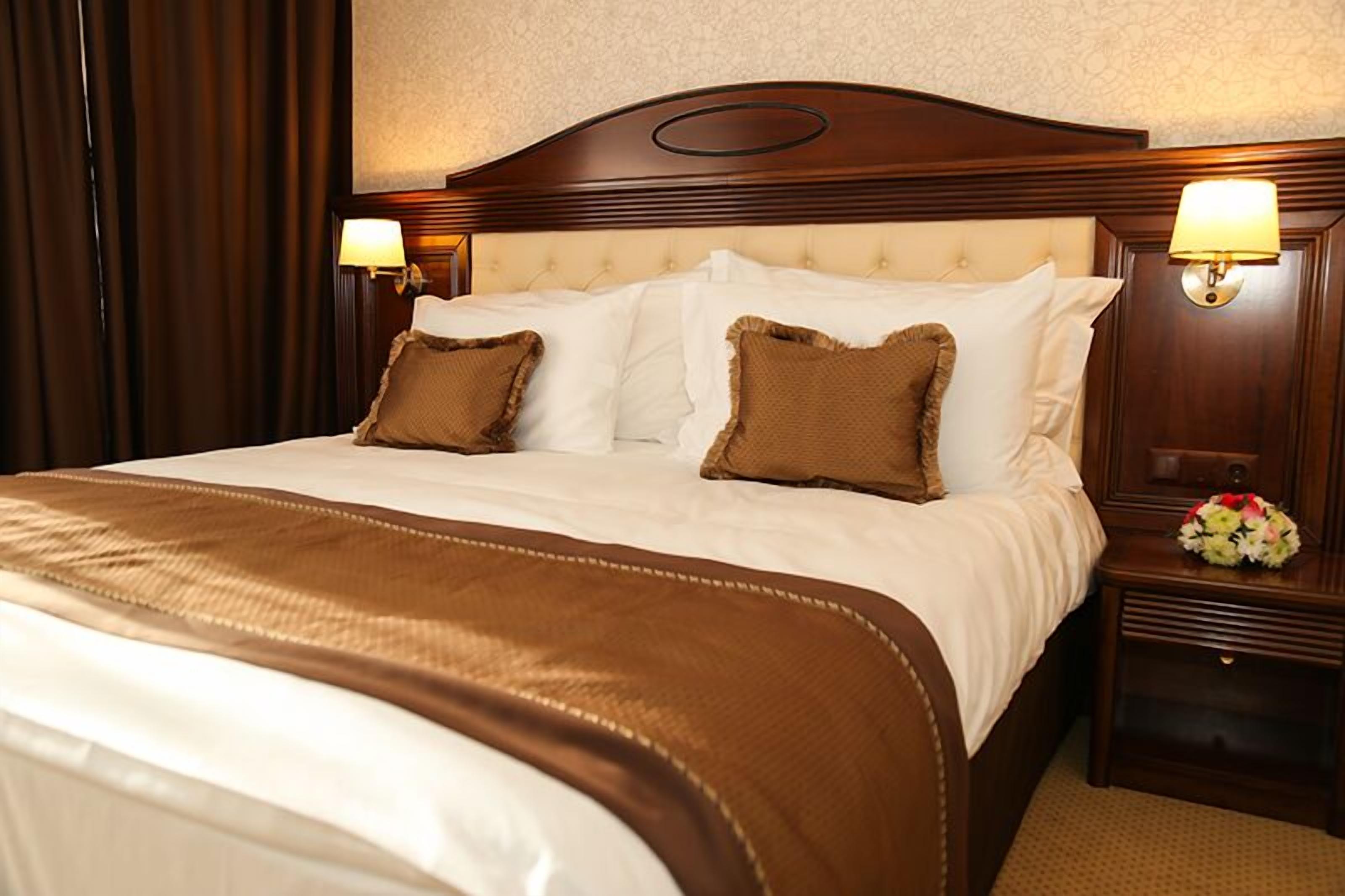 standard double room 3*** | minibar, in-room safe, desk, iron/ironing board