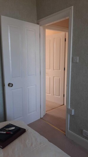 Chambre Double, salle de bains attenante (Penmon Point)