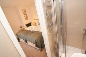 1 bedroom, premium bedding, desk, iron/ironing board