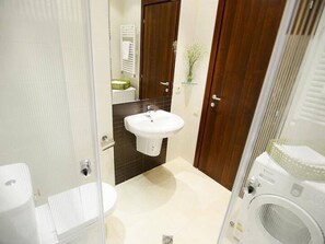 Apartment, 1 Bedroom, Kitchen | Bathroom | Shower, free toiletries, hair dryer, towels - Proper Apartments Tamarashvili (Tbilisi)