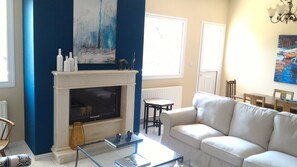 Apartment, 3 Bedrooms, Sea View | Living area | Flat-screen TV