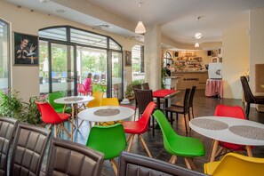 Breakfast area - Mariner's Suites (Sunny Beach)