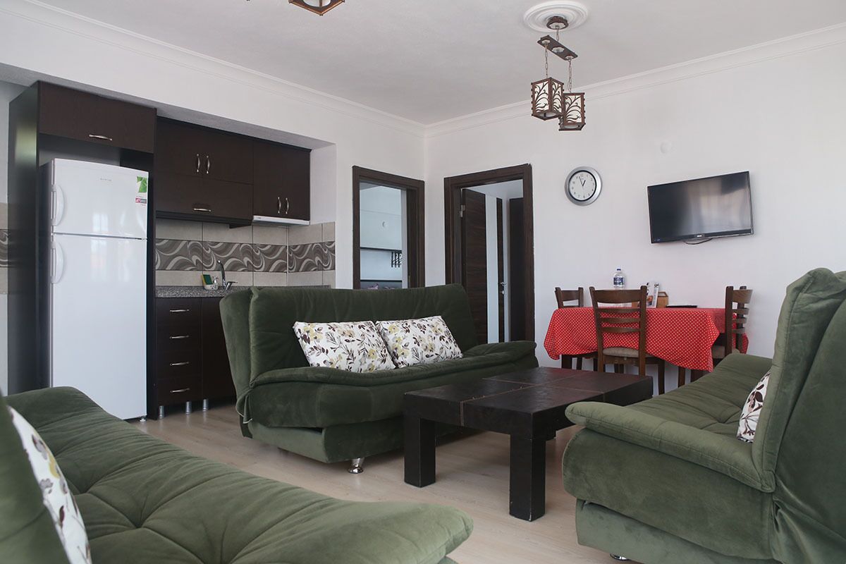 Suite Grand, Bebas Asap Rokok, pemandangan kebun | Brankas, meja kerja, dan Wi-Fi gratis