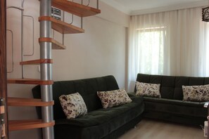 듀플렉스, 금연 | 거실 공간 | LCD TV