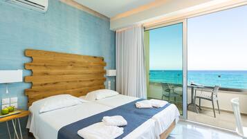 Deluxe Apartment, Sea View (Top Floor G1-G3) | In-room safe, individually furnished, desk, blackout drapes