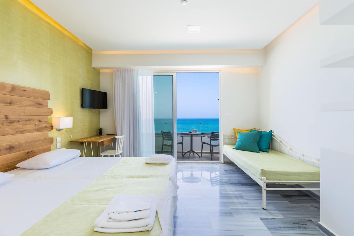 Deluxe Suite, Sea View (Top Floor G2)