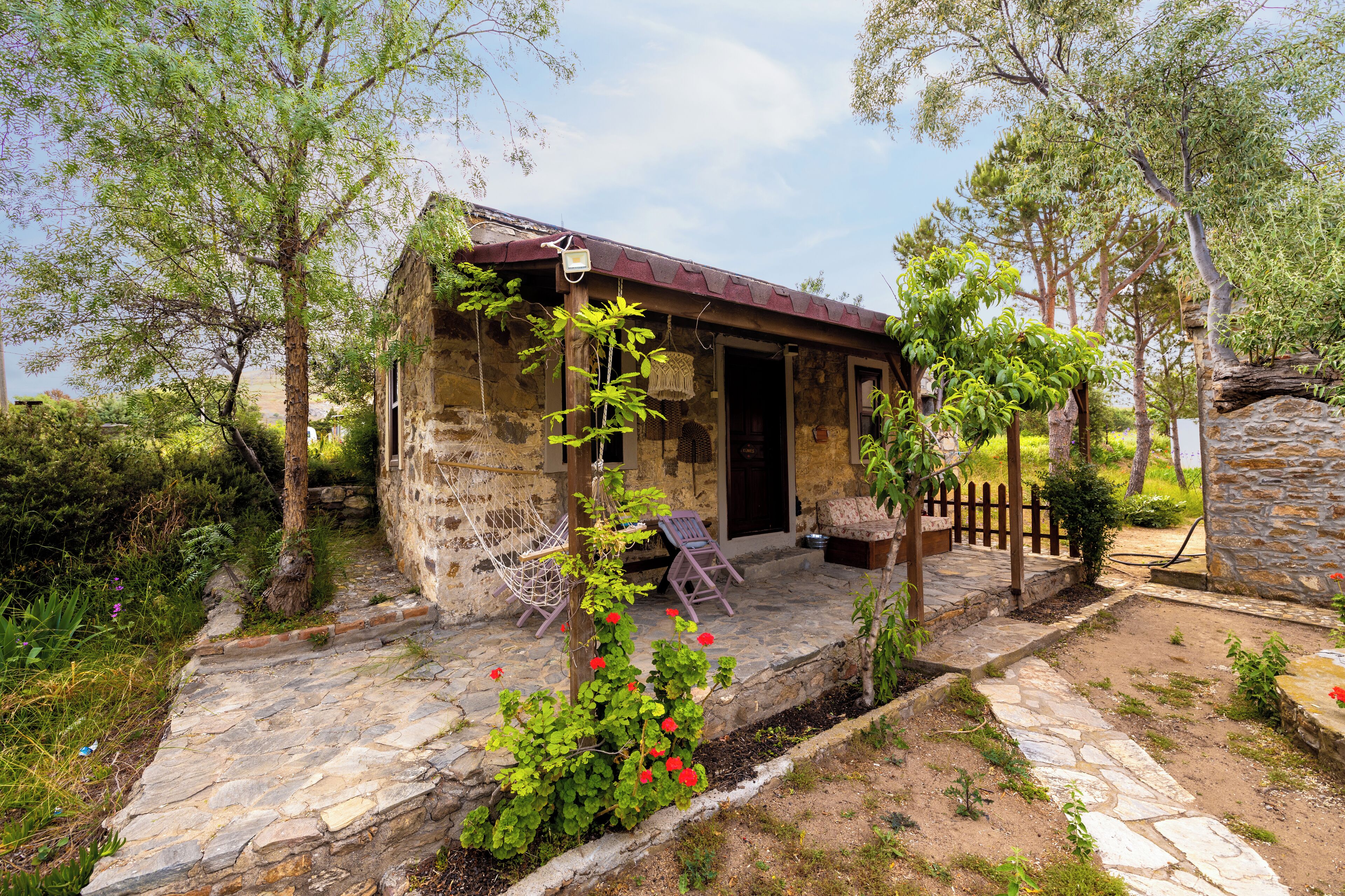 family room with veranda | garden view