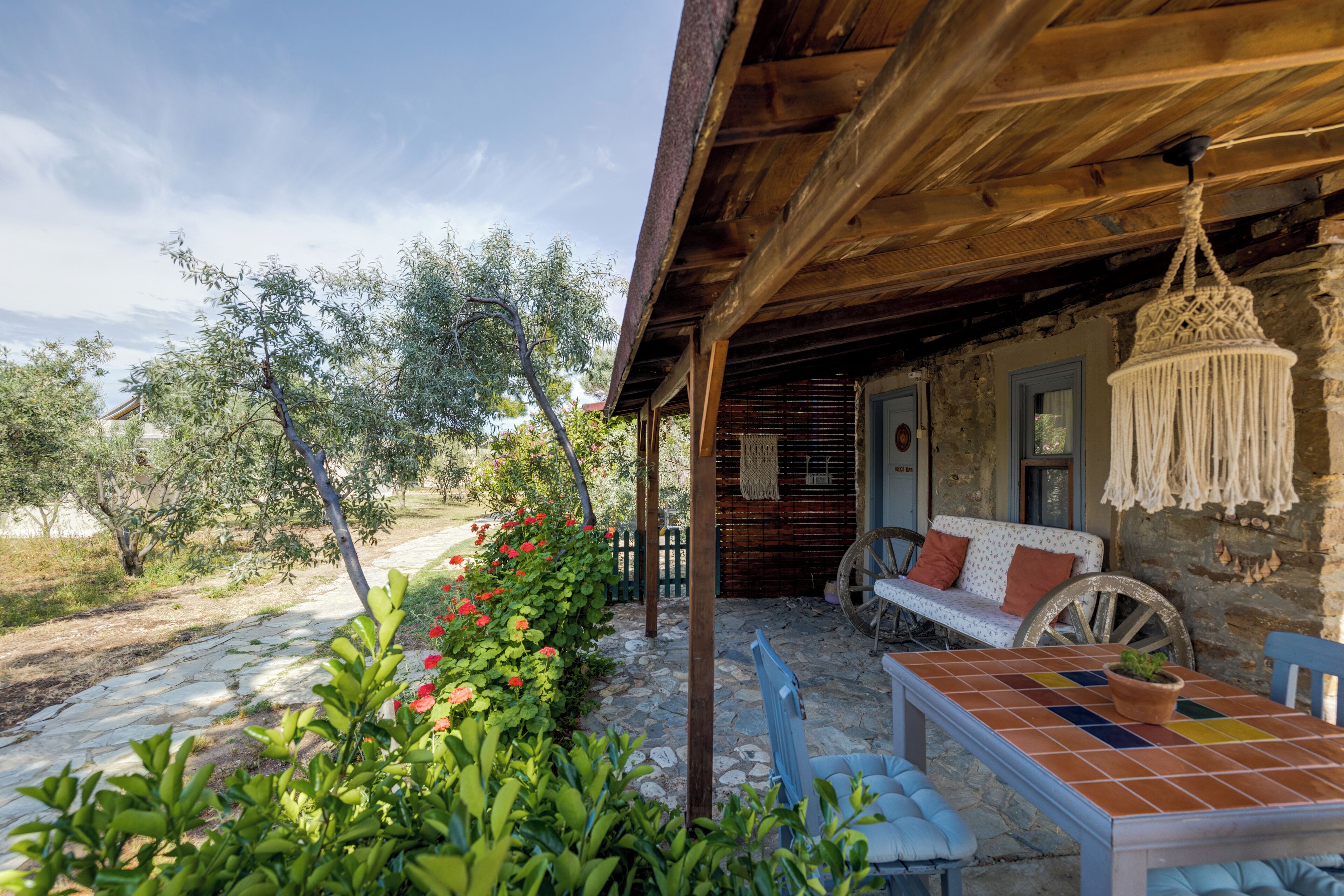 comfort triple room | garden view