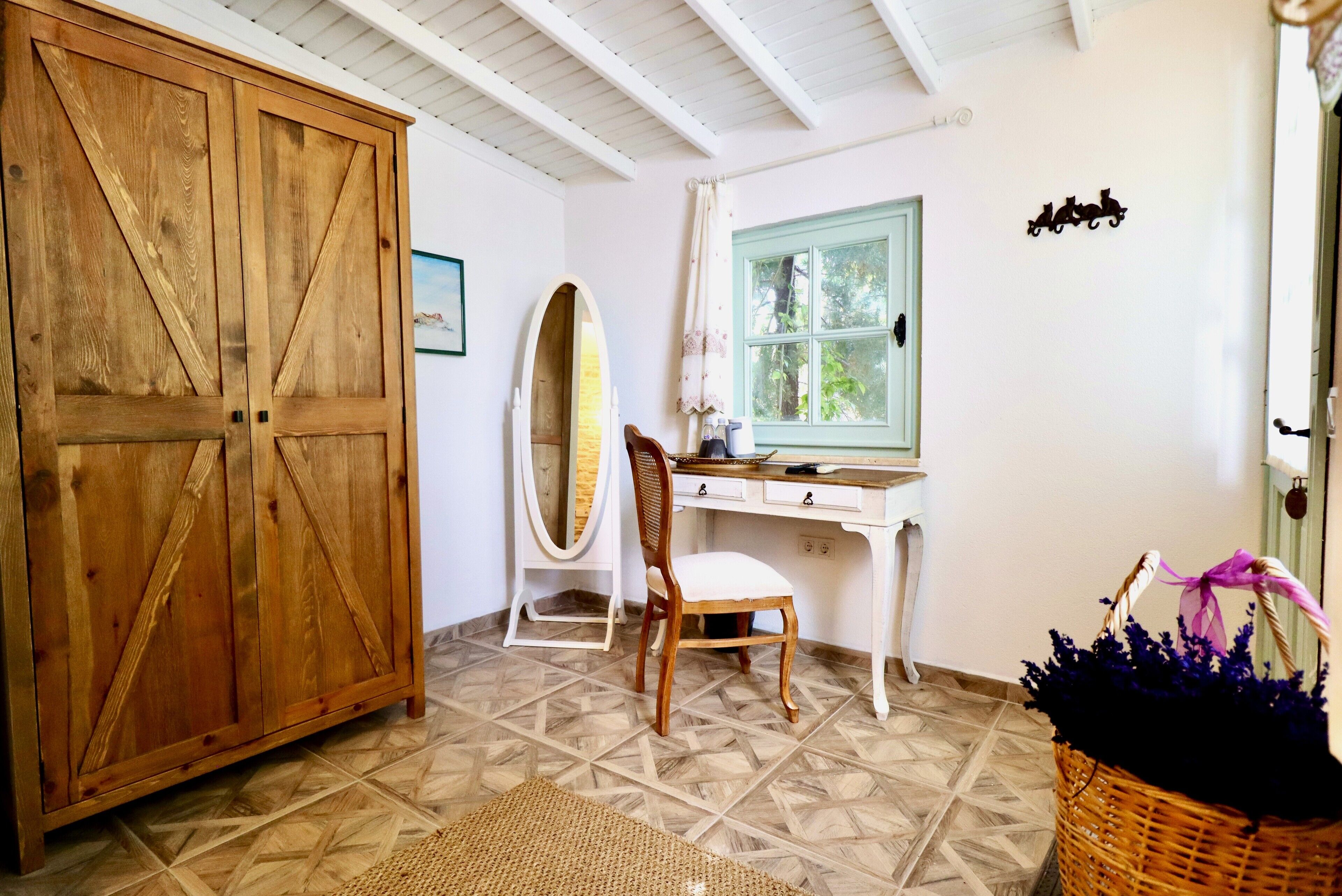 double room, patio, garden view | 1 bedroom, minibar, desk, free wifi