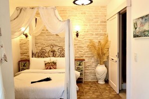 Double Room, Patio, Garden View | Minibar, desk, free WiFi, bed sheets