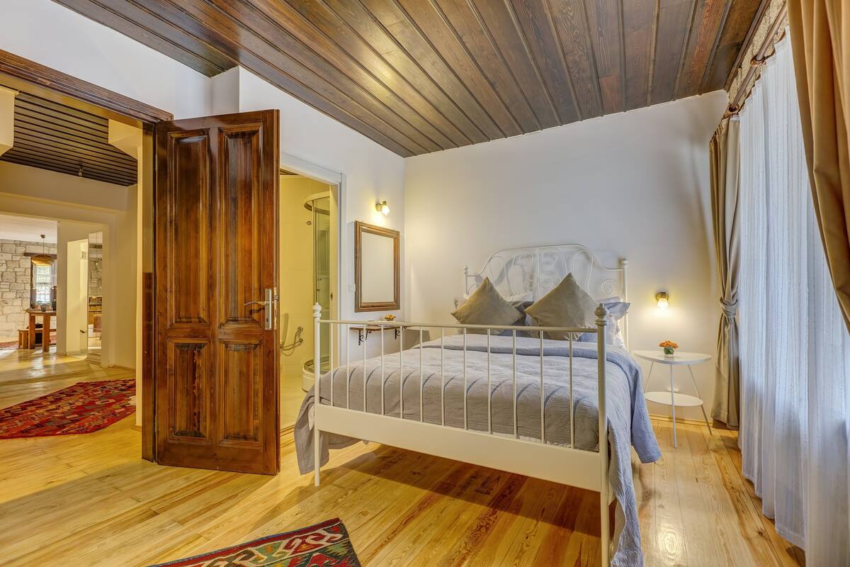 Doppelzimmer, Kamin | Hochwertige Bettwaren, Minibar, Bügeleisen/Bügelbrett