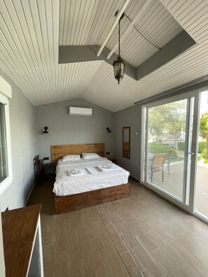 Deluxe Double Room, Poolside | Premium bedding, minibar, desk, free WiFi - Uzunhan Hotel (Ayvalik)