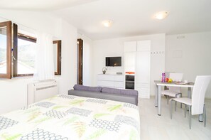 Studio Superior, ban công, quang cảnh biển | 1 phòng ngủ, bộ đồ giường cao cấp