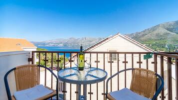 Estúdio superior, sacada, vista para o mar | Sacada