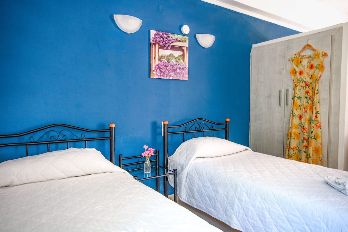 Studio | In-room safe, iron/ironing board, free WiFi, bed sheets
