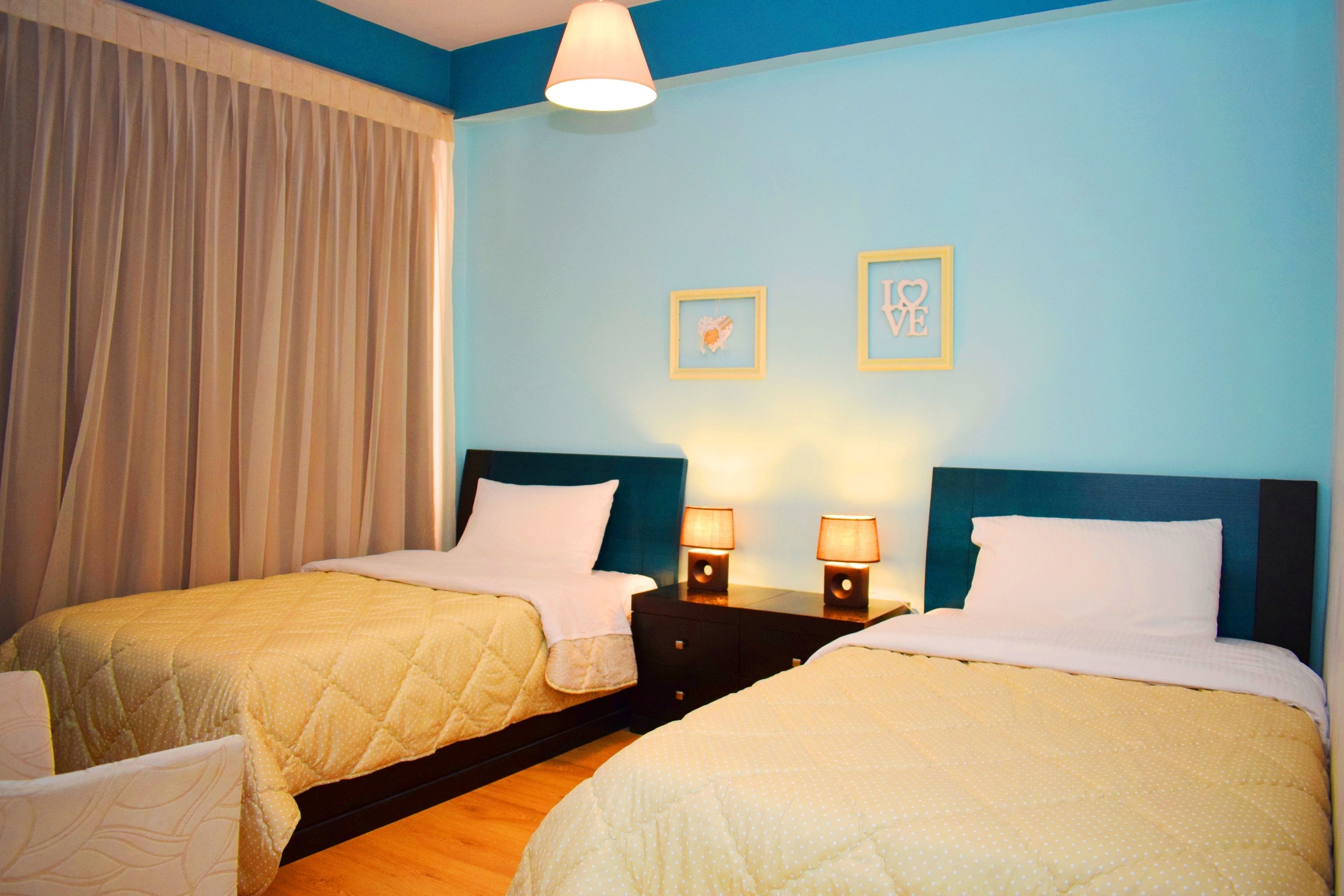 twin room | minibar, desk, soundproofing, rollaway beds