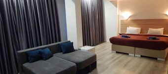 Atlas City Center Hotel