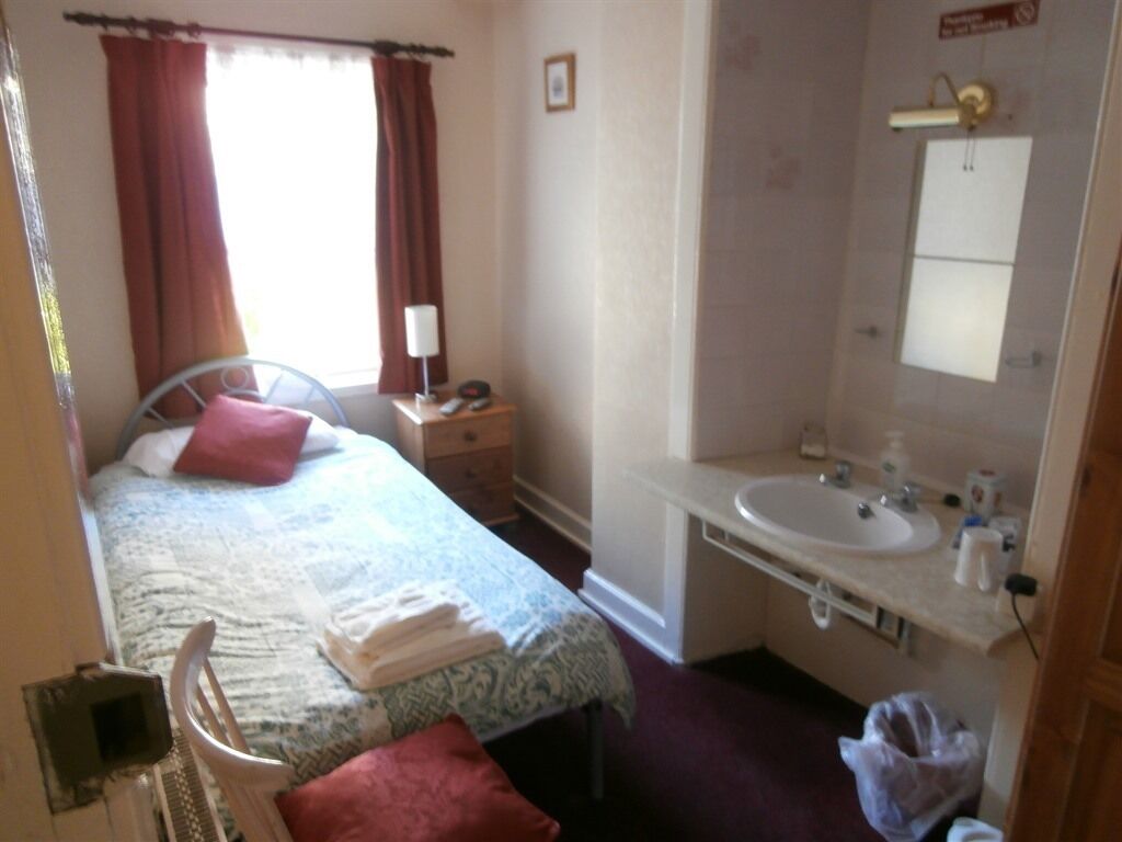 Single Room, Shared Bathroom