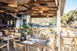 Bar (en la propiedad)