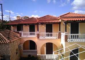 Ngoại thất