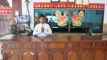 Meja sambut tetamu