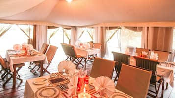 Breakfast, lunch, dinner served; local cuisine