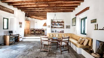 Traditional Villa, 4 Bedrooms | Living area | Flat-screen TV