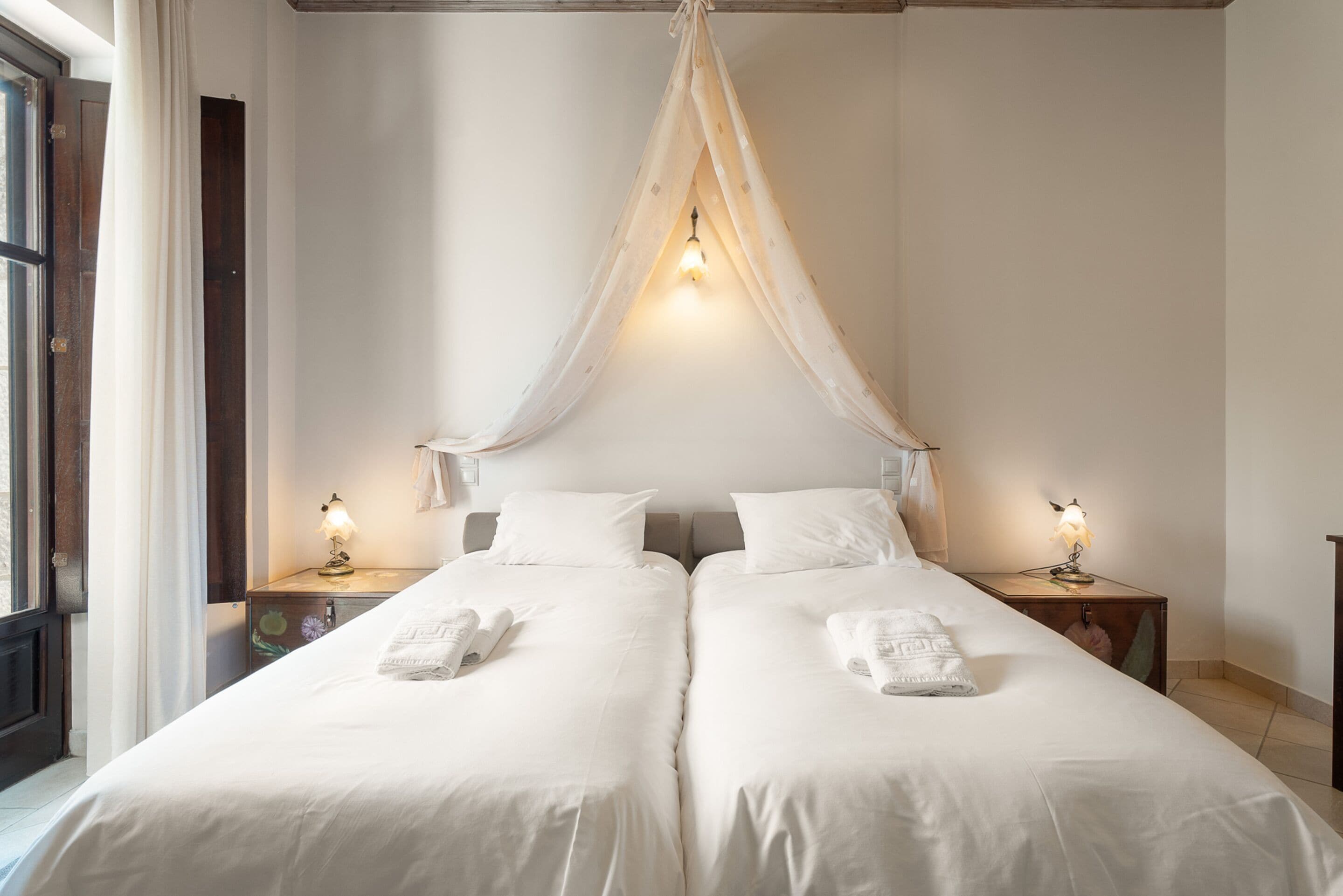 مكواة/لوح كي وواي فاي مجانًا وملاءات أسرّة