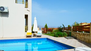 Vila, 3 quartos | Terraço/pátio