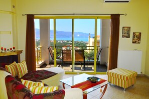 Villa, 3 chambres | Salle de séjour