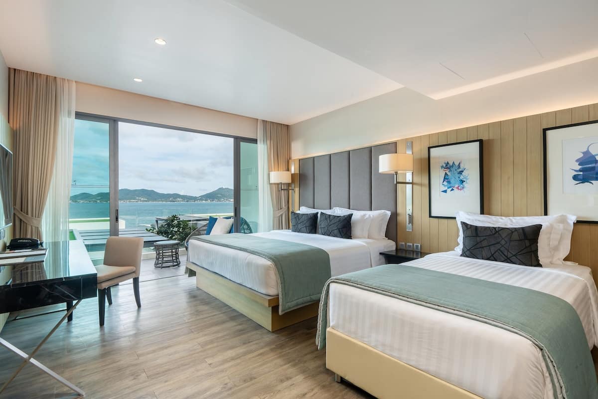 family room, sea view | view from room
