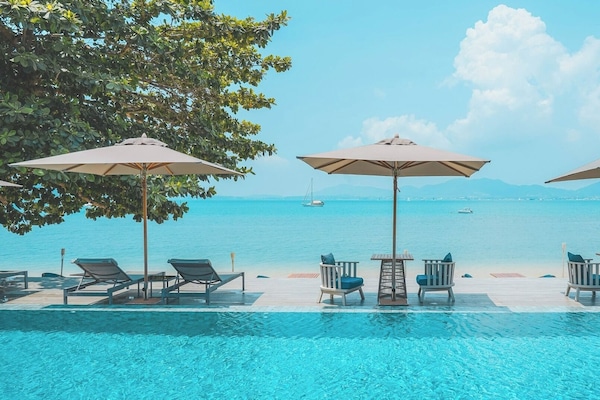 2 outdoor pools, open 8:00 AM to 7:00 PM, pool umbrellas, sun loungers