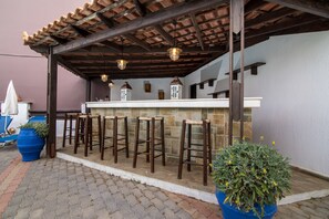 Bar (in der Unterkunft)
