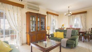 Superior Villa, 3 Bedrooms | Living area | Flat-screen TV