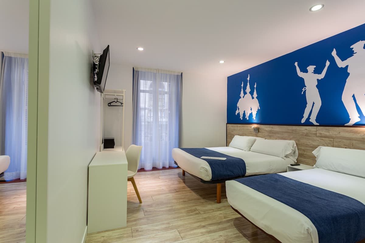 Triple Room, Balcony