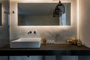 Bathroom - Black Cactus (Mykonos)