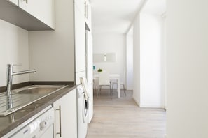 Apartment, 2 Bedrooms | Private kitchenette