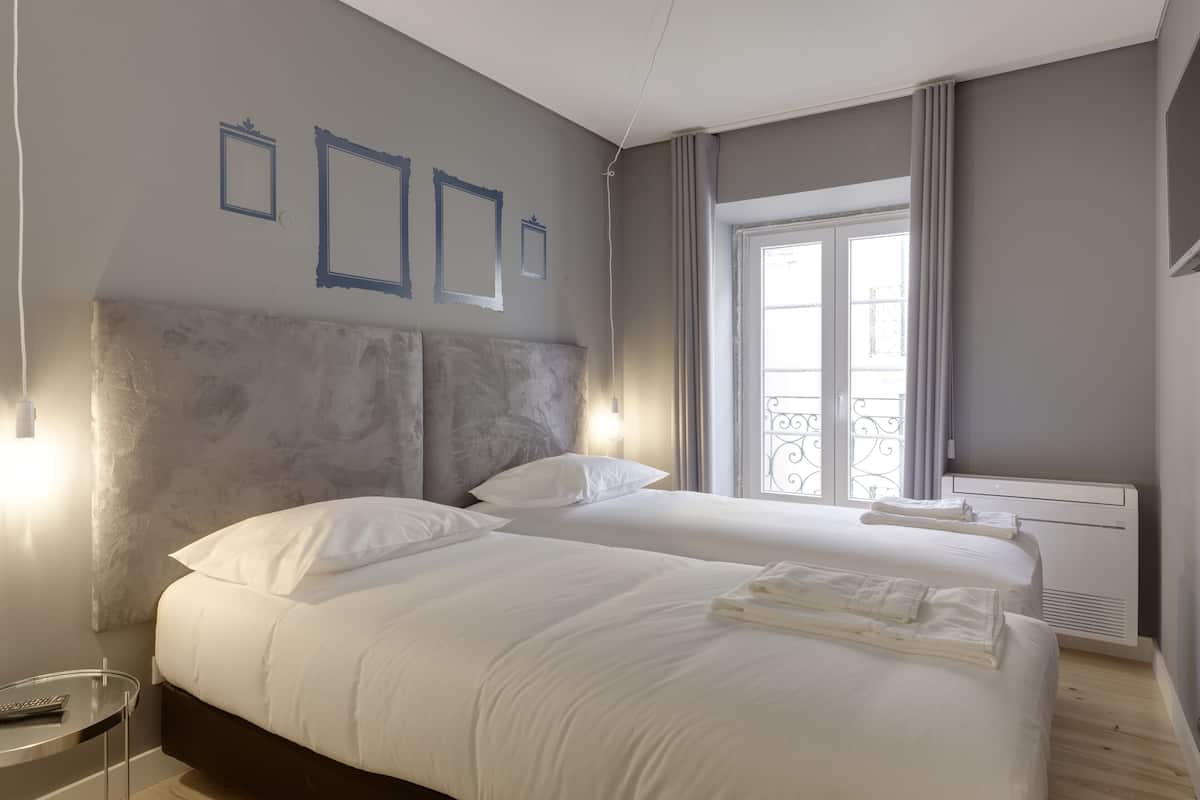 Individually decorated, soundproofing, iron/ironing board, free WiFi