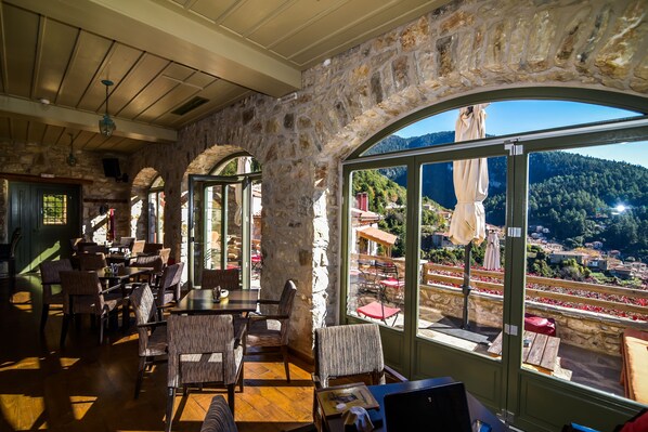 Lounge - Pritanio (Sparta)