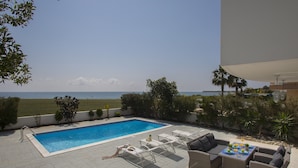Deluxe Villa, 4 Bedrooms, Beachfront | Private pool - Mazotos Villa Iris (Mazotos)