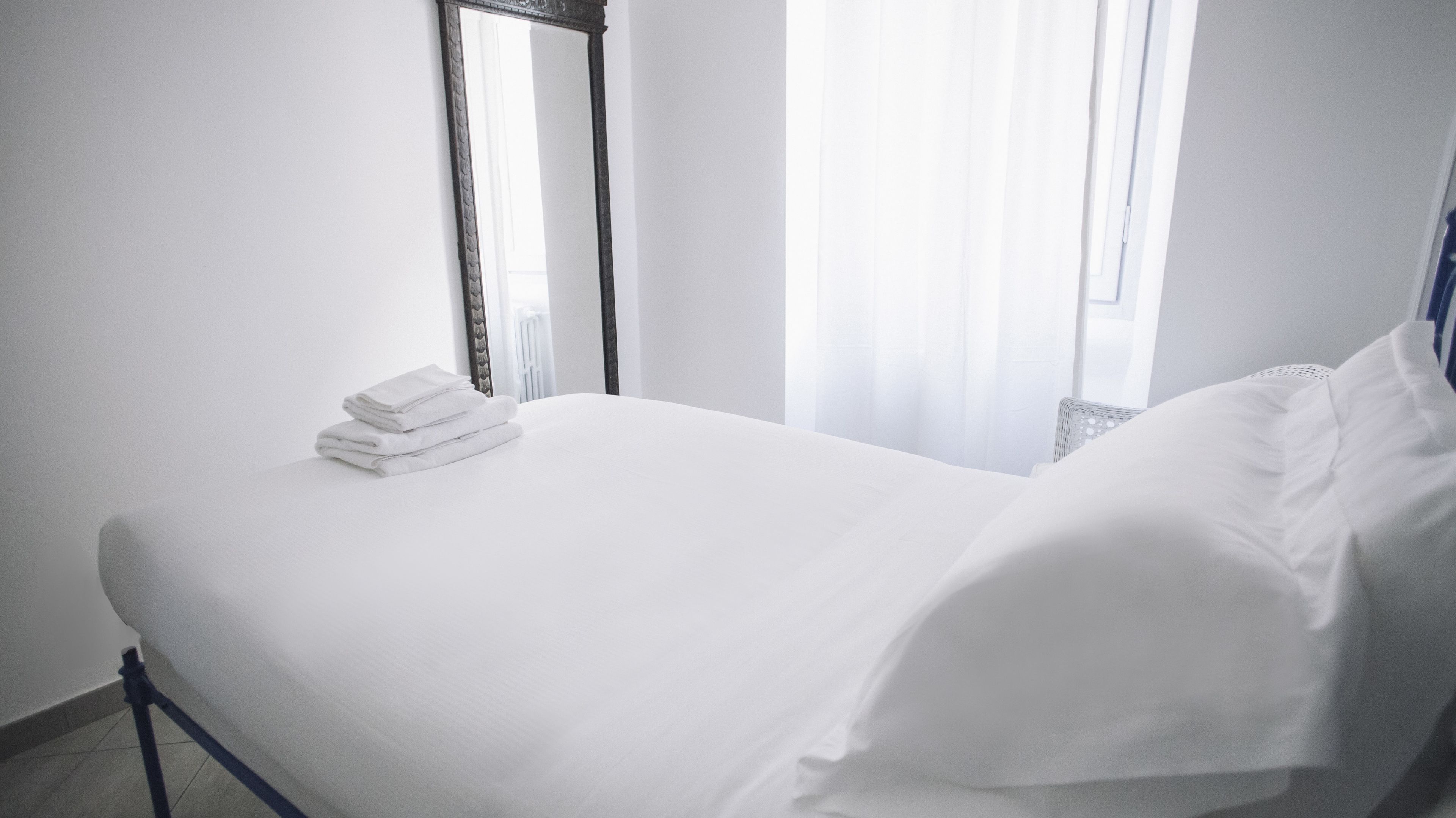 Apartment (2 Bedrooms) | 1 Schlafzimmer, laptopgeeigneter Arbeitsplatz, schallisolierte Zimmer